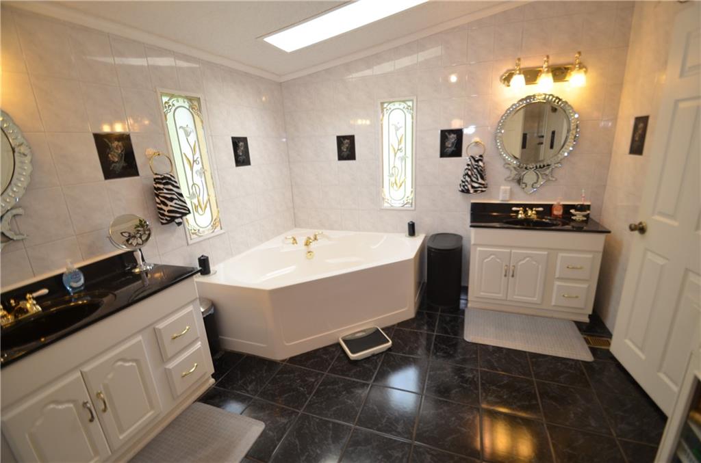 4514 Jim Beard Road Maiden, NC 28650 - Photo 10 of 23 Gallery Image 10