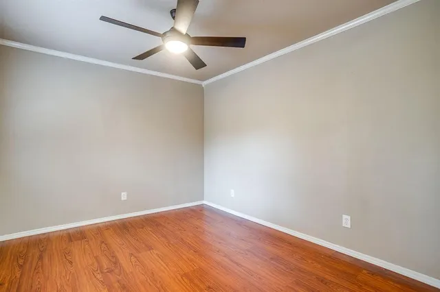 $1,925 | 5714 Cedar Creek Drive, Benbrook, TX 76109