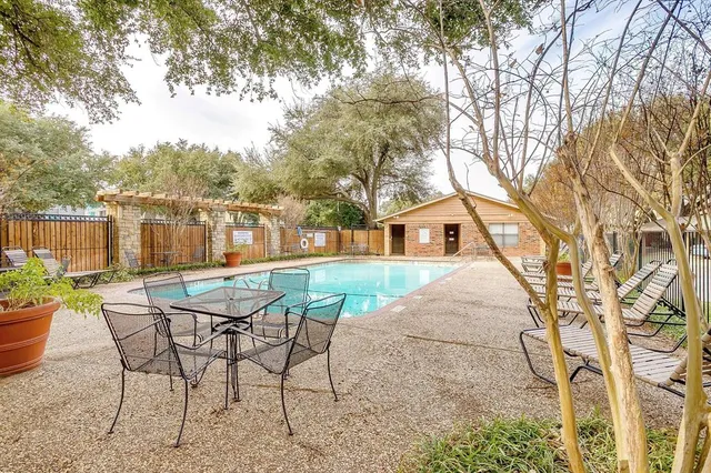 $1,925 | 5714 Cedar Creek Drive, Benbrook, TX 76109