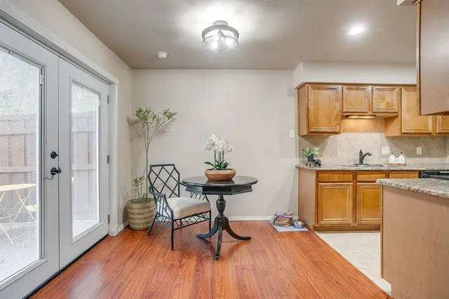 $1,925 | 5714 Cedar Creek Drive, Benbrook, TX 76109