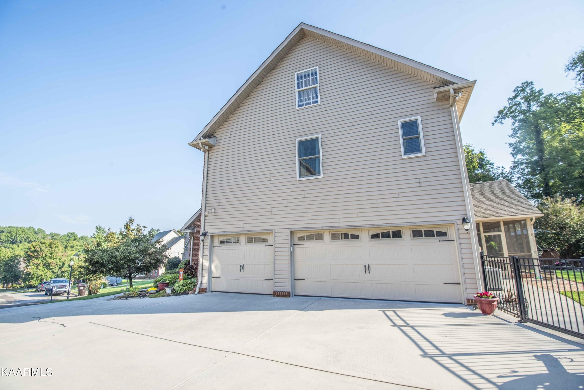 12601 Clear Ridge Road Knoxville, TN 37922 - Photo 7 of 58 Gallery Image 7