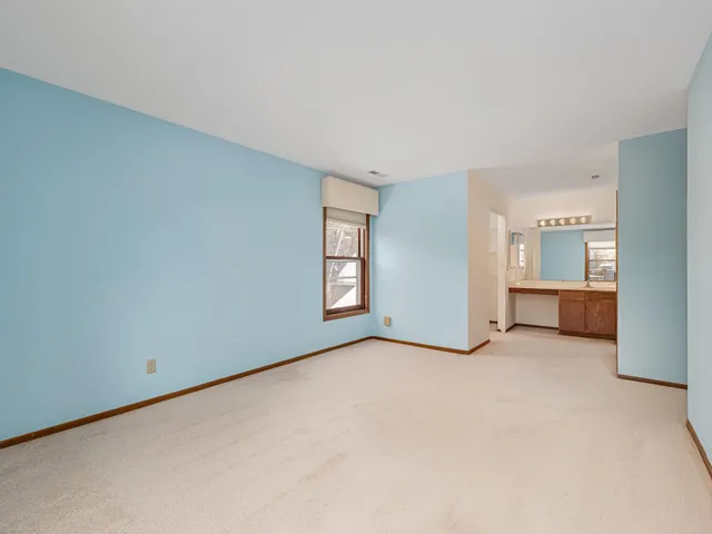 $200,000 | 1381 Berry Ridge Road, Unit 604, Eagan, MN 55123