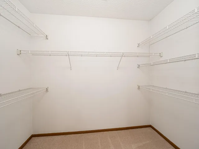 $200,000 | 1381 Berry Ridge Road, Unit 604, Eagan, MN 55123