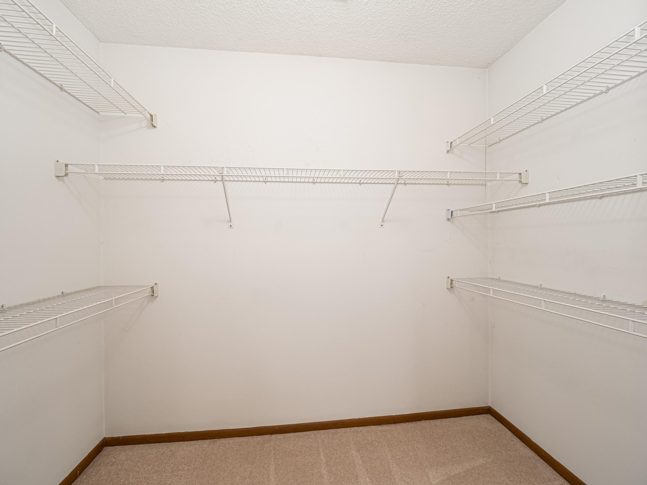 1381 Berry Ridge Road, Unit 604 Eagan, MN 55123 - Photo 14 of 23