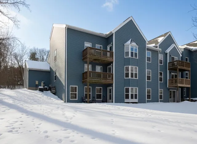 $200,000 | 1381 Berry Ridge Road, Unit 604, Eagan, MN 55123