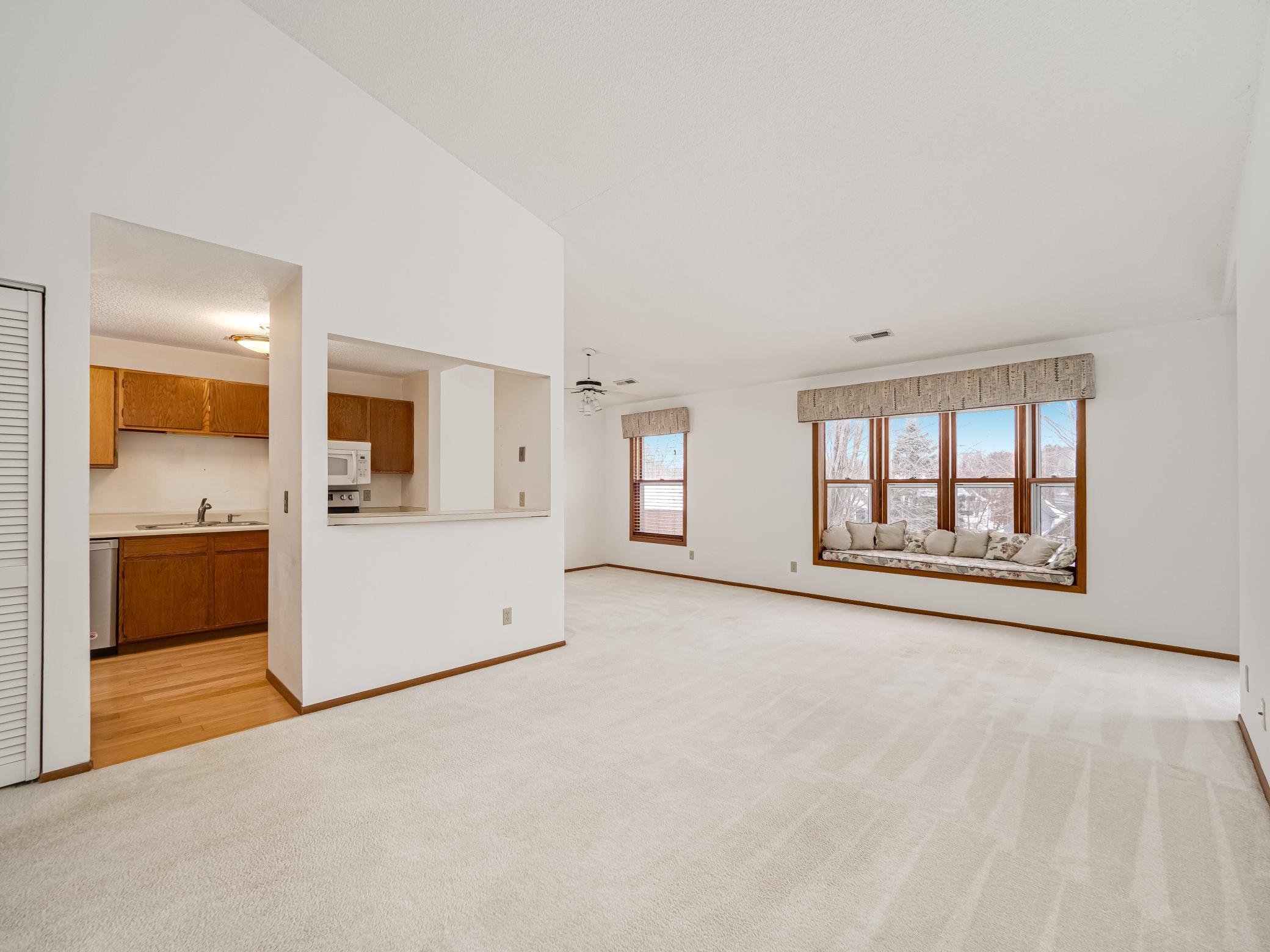 1381 Berry Ridge Road, Unit 604 Eagan, MN 55123 - Photo 6 of 23