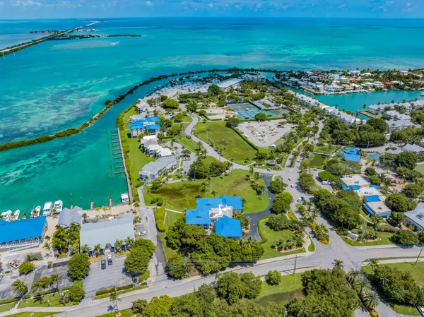 $719,900 | 8202 Marina Villa Drive, Unit 8202, Duck Key, FL 33050