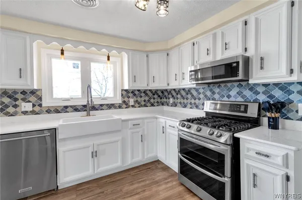 $299,900 | 5769 Griffin Street, Lewiston, NY 14132