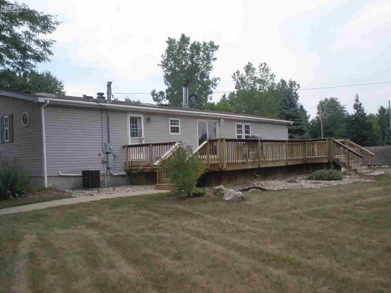 5130 East Coldwater Road Flint, MI 48506 - Photo 7 of 30 21203556-6.JPG