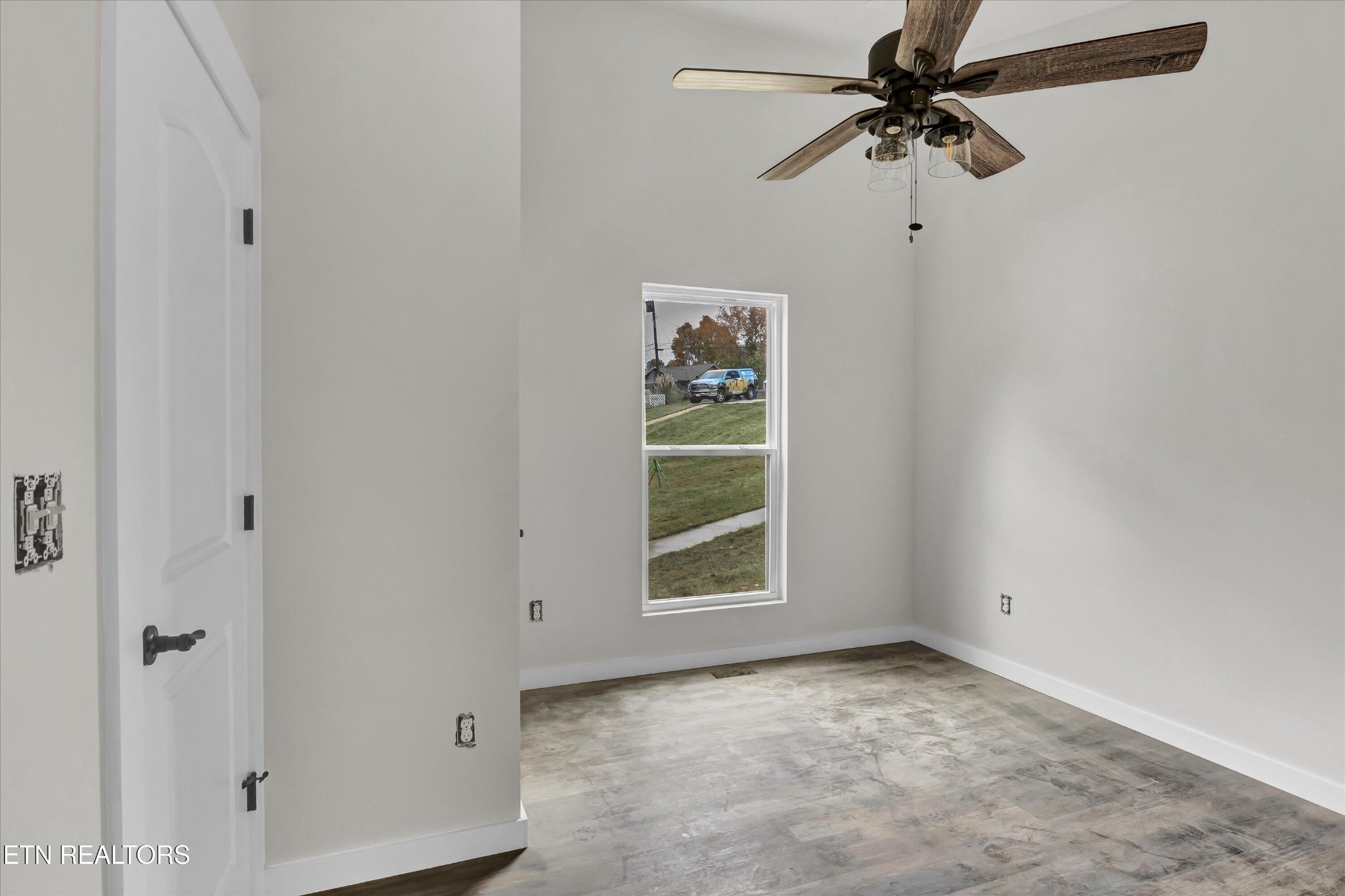 124 Warrior Lane Oak Ridge, TN 37830 - Photo 11 of 32 Gallery Image 11