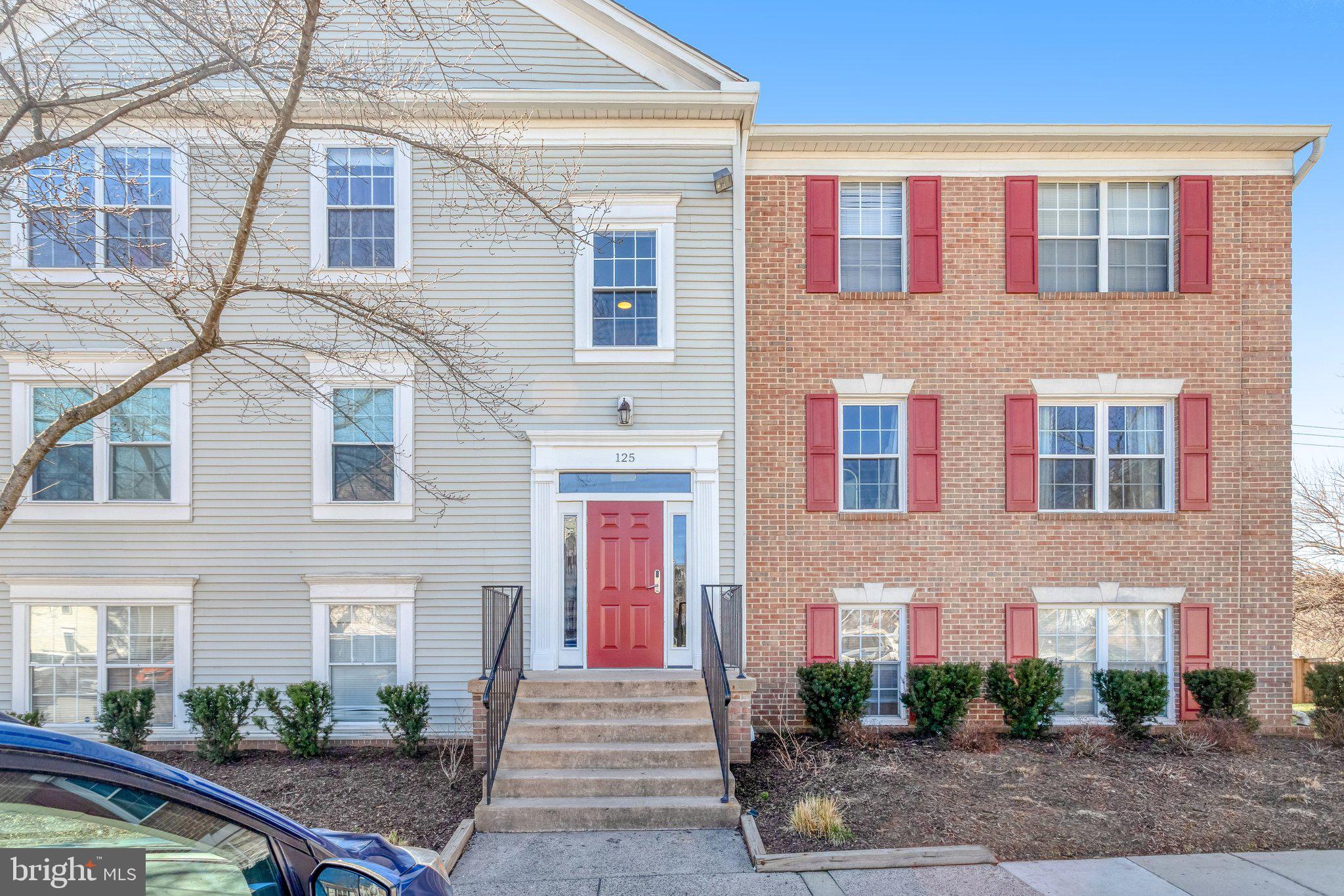 125 Fort Evans Road Southeast, Unit D Leesburg, VA 20175 - Photo 1 of 25 Welcome to 125 Fort Evans Road!!