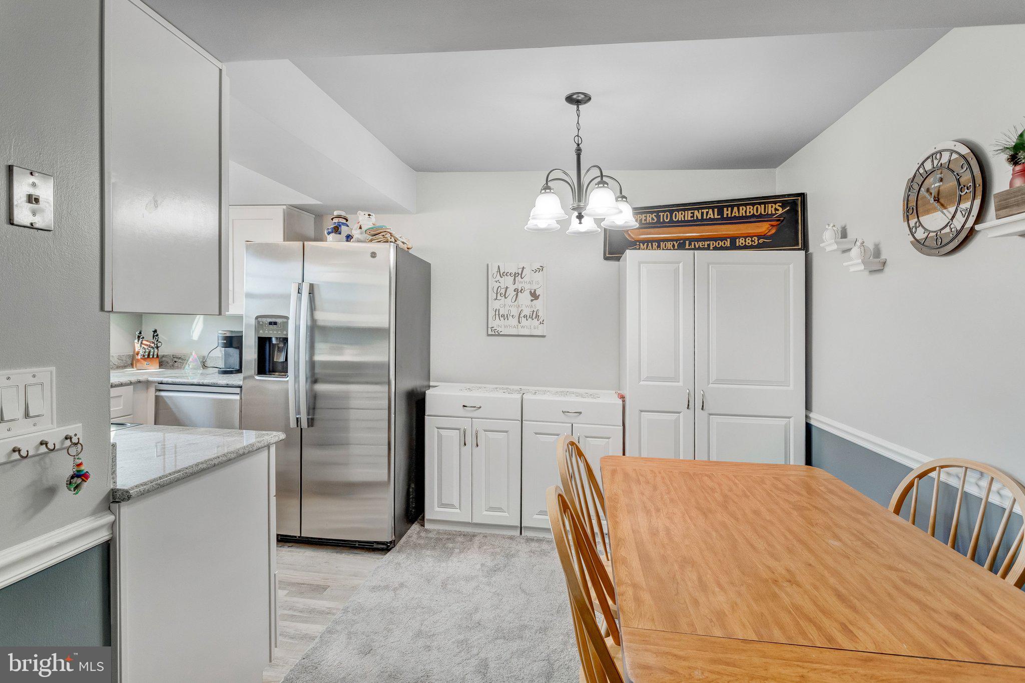 125 Fort Evans Road Southeast, Unit D Leesburg, VA 20175 - Photo 10 of 25 Dining area