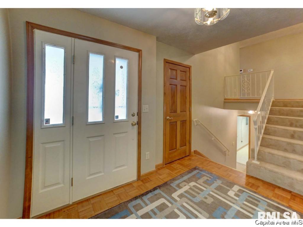 308 Missionary Ridge Drive Springfield, IL 62711 - Photo 7 of 35