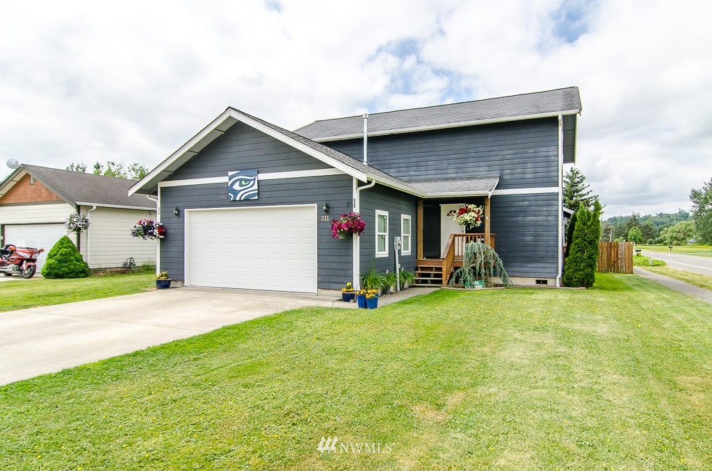 311 Wilson Lane Sumas, WA 98295 - Photo 1 of 22