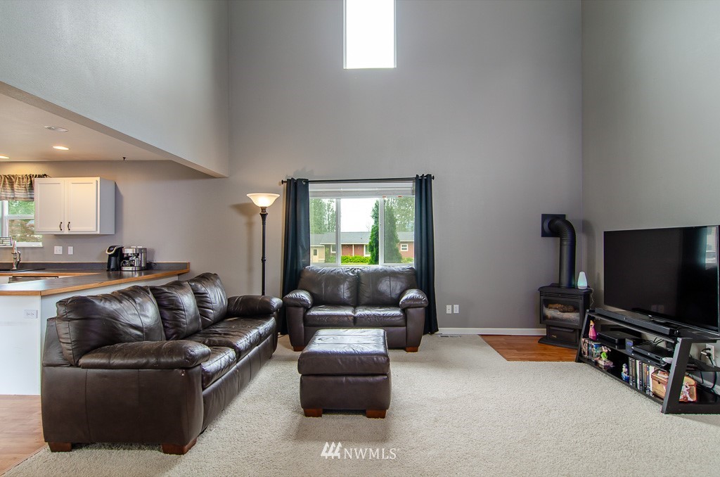 311 Wilson Lane Sumas, WA 98295 - Photo 6 of 22