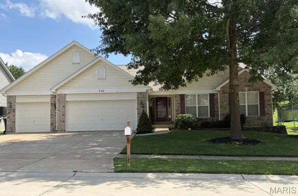 $450,000 | 226 Charging Bear Drive, Wentzville, MO 63385
