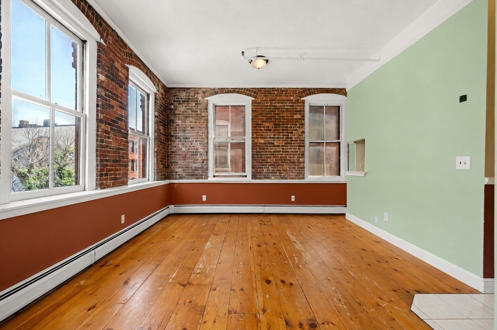 62 Washington Street, Unit 9 Haverhill, MA 01832 - Photo 5 of 37