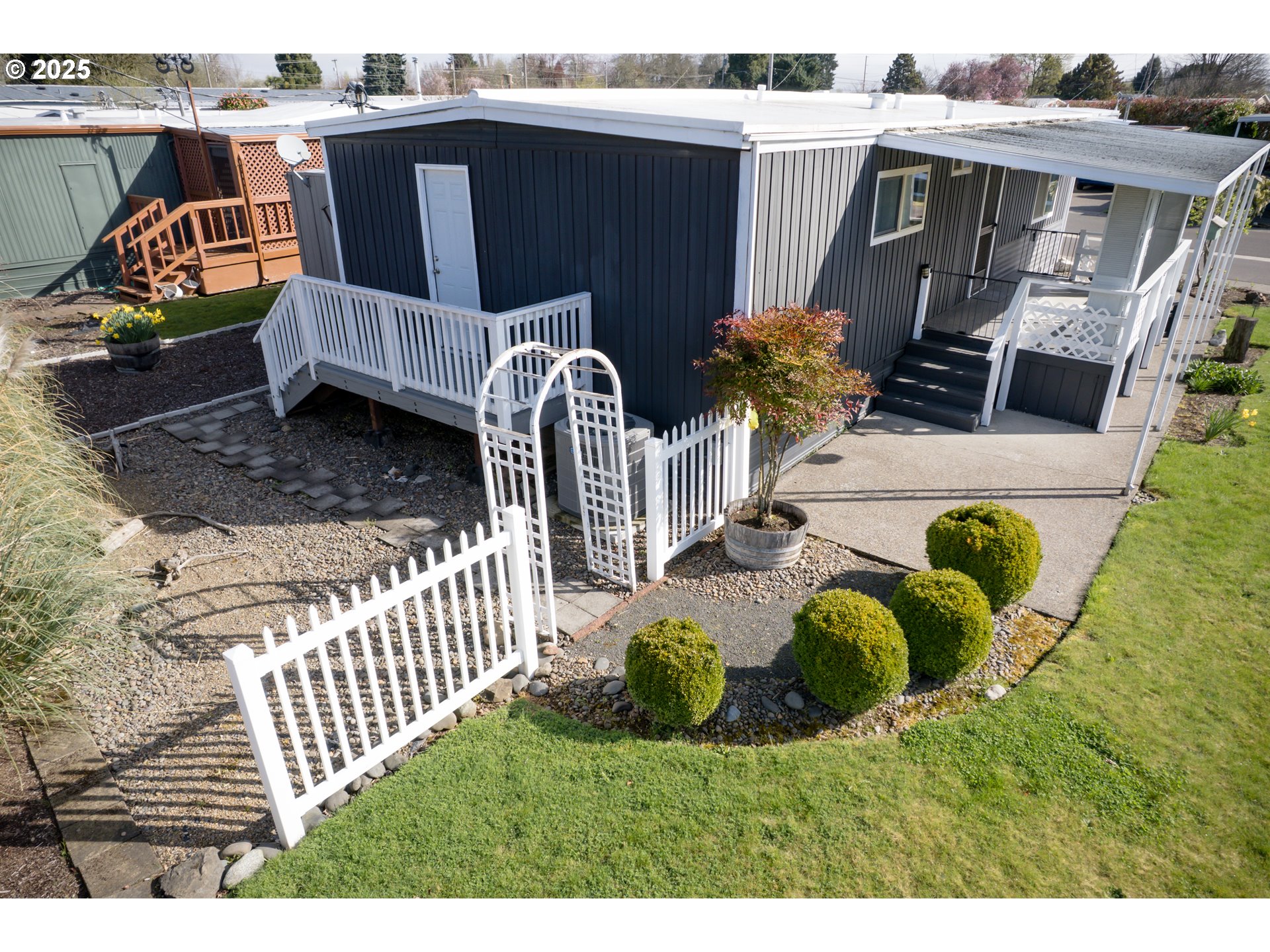 501 Division Avenue, Unit 69 Eugene, OR 97404 - Photo 13 of 21