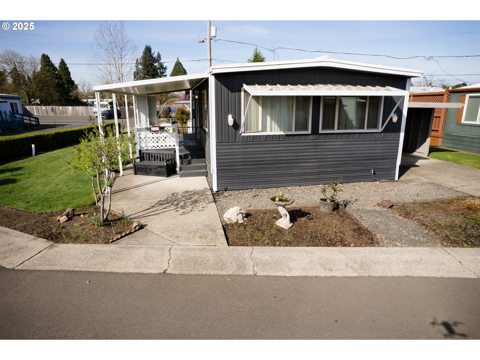 501 Division Avenue, Unit 69 Eugene, OR 97404 - Photo 4 of 21