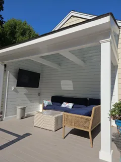 6 Amys Path, East Quogue, NY 11942