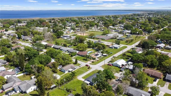 $2,000 | 400 Montana Avenue, St. Cloud, FL 34769