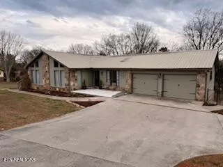 $429,900 | 232 Creekwood Drive, Madisonville, TN 37354