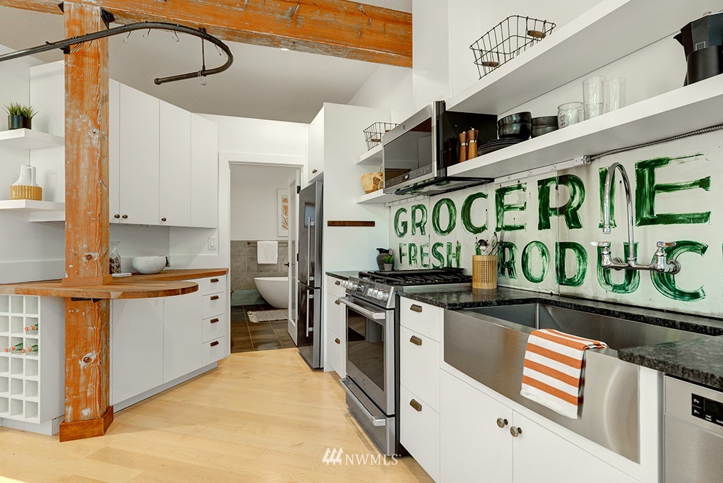 3301 York Road South, Unit 6 Seattle, WA 98144 - Photo 2 of 18 Gallery Image 2