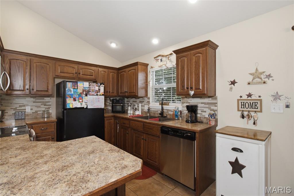 23023 Ruth Lane Waynesville, MO 65583 - Photo 10 of 42