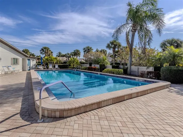 $180,000 | 1211 Capri Isles Boulevard, Unit 114, Venice, FL 34292