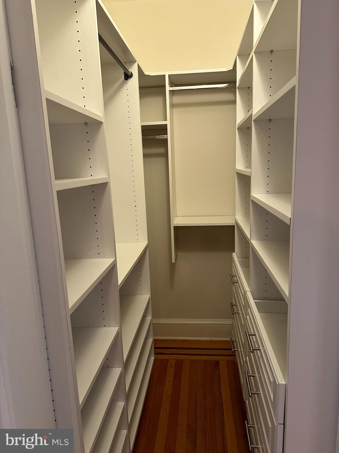 1613 Harvard Street Northwest, Unit 513 Washington, DC 20009 - Photo 11 of 39