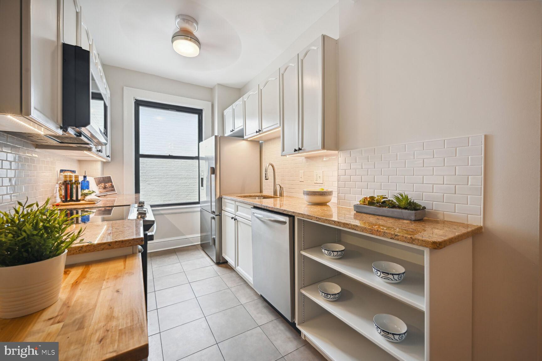 1613 Harvard Street Northwest, Unit 513 Washington, DC 20009 - Photo 21 of 39