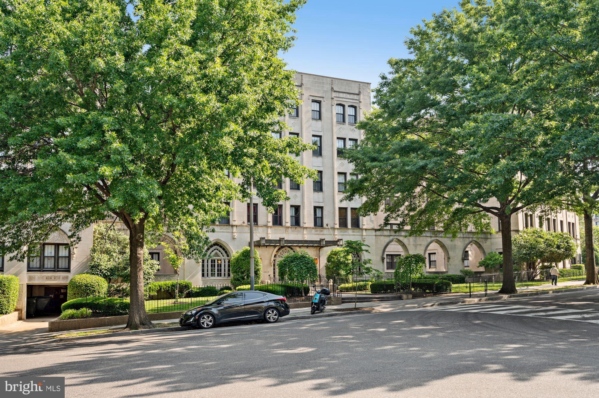 1613 Harvard Street Northwest, Unit 513 Washington, DC 20009 - Photo 3 of 39