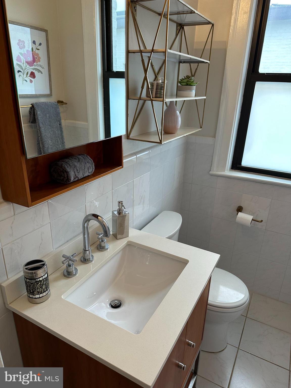 1613 Harvard Street Northwest, Unit 513 Washington, DC 20009 - Photo 35 of 39