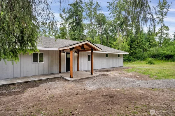 $689,000 | 37412 34th Avenue South, Roy, WA 98580