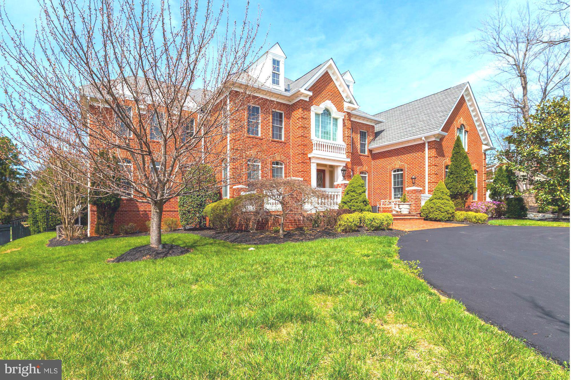 10100 Gary Road Potomac, MD 20854 - Photo 2 of 30 Exterior (Front)