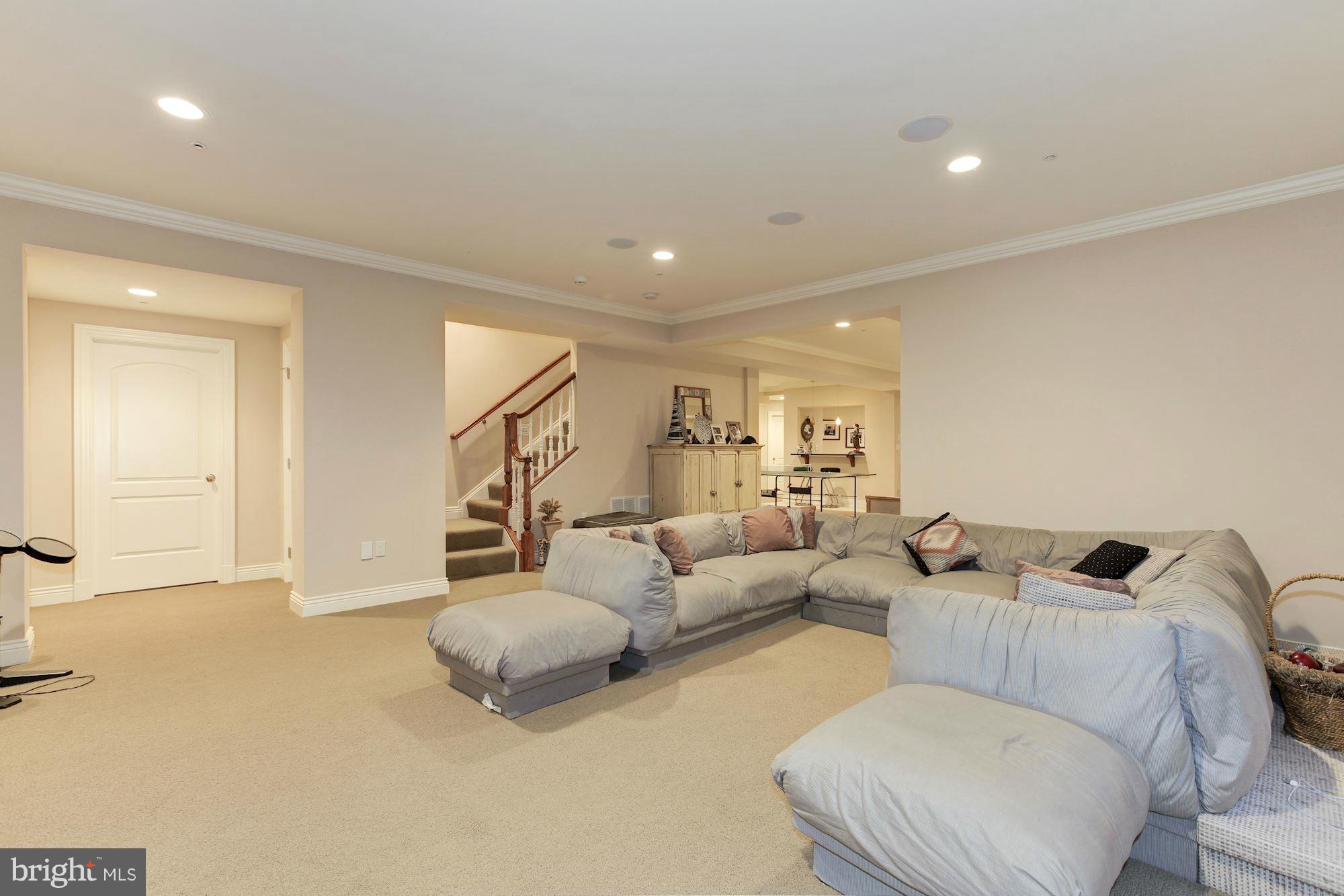 10100 Gary Road Potomac, MD 20854 - Photo 24 of 30 Interior (General)