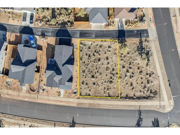 a view of a living room