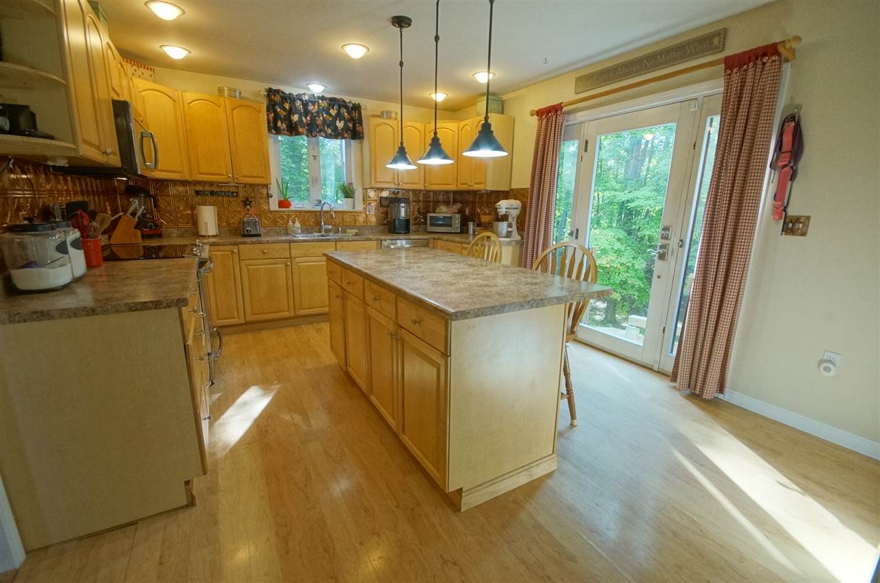 30 Pleasant Street Derry, NH 03038 - Photo 15 of 40 Gallery Image 15
