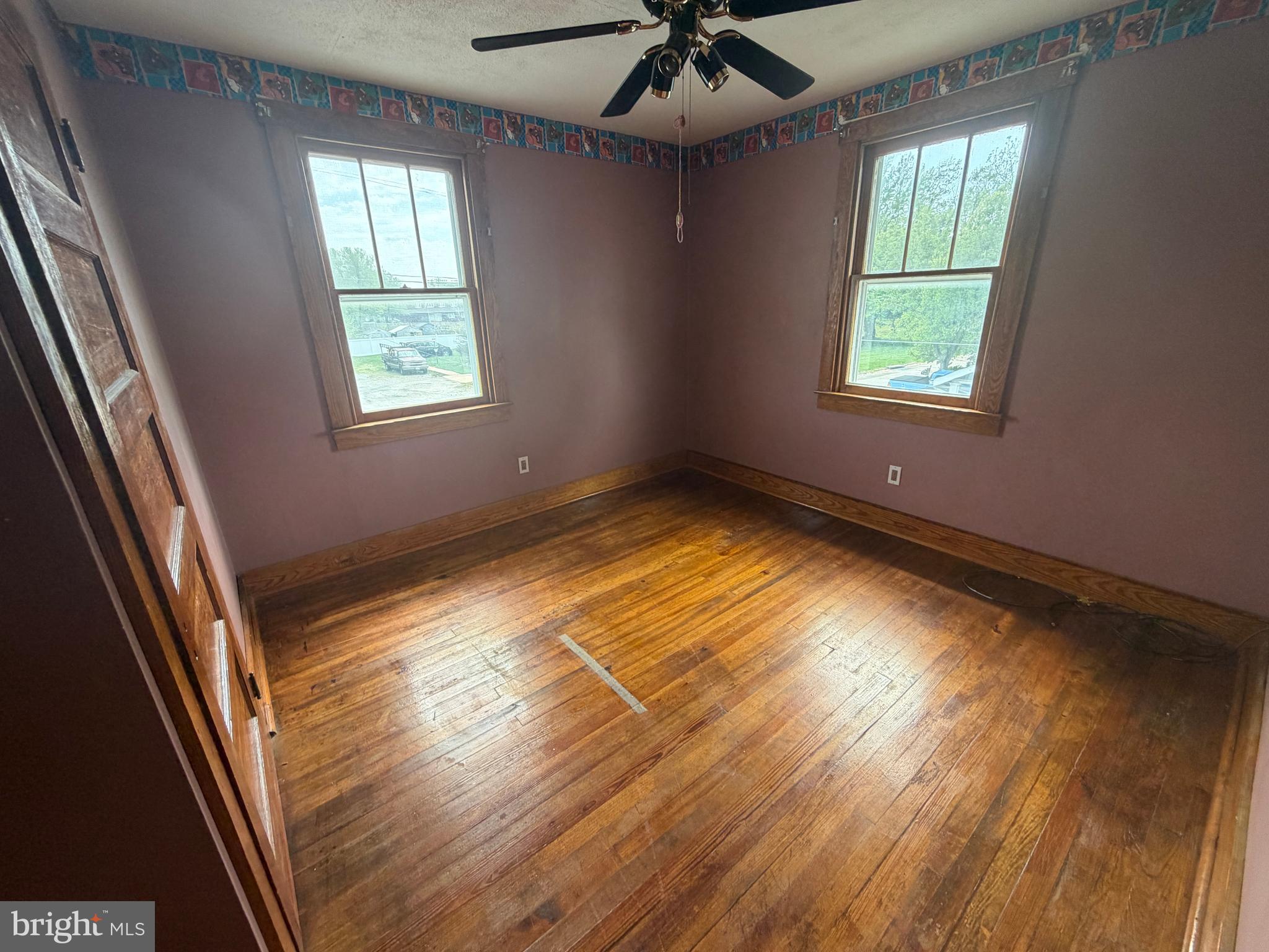 636 Holy Cross Road Baltimore, MD 21225 - Photo 2 of 10