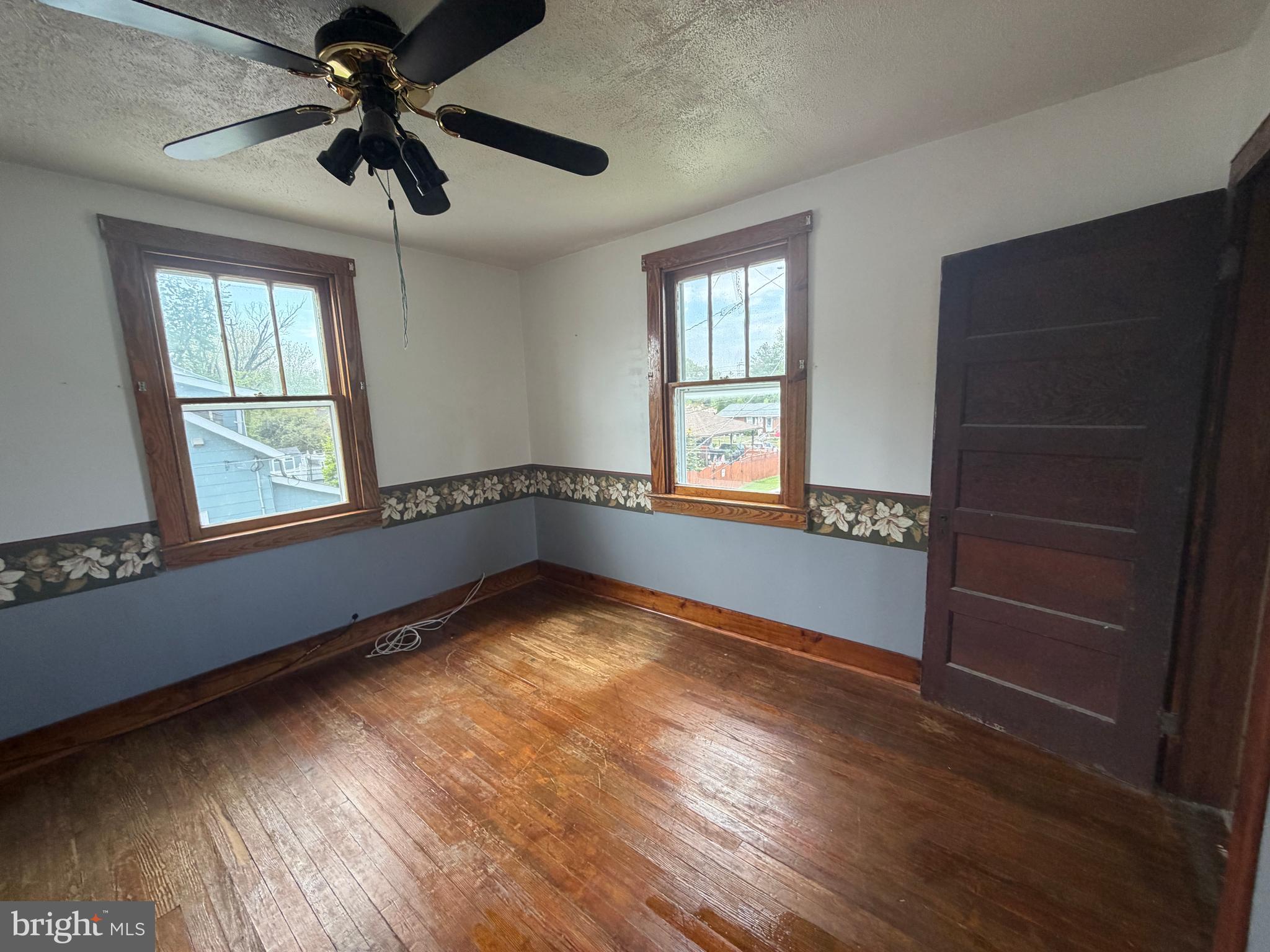 636 Holy Cross Road Baltimore, MD 21225 - Photo 4 of 10