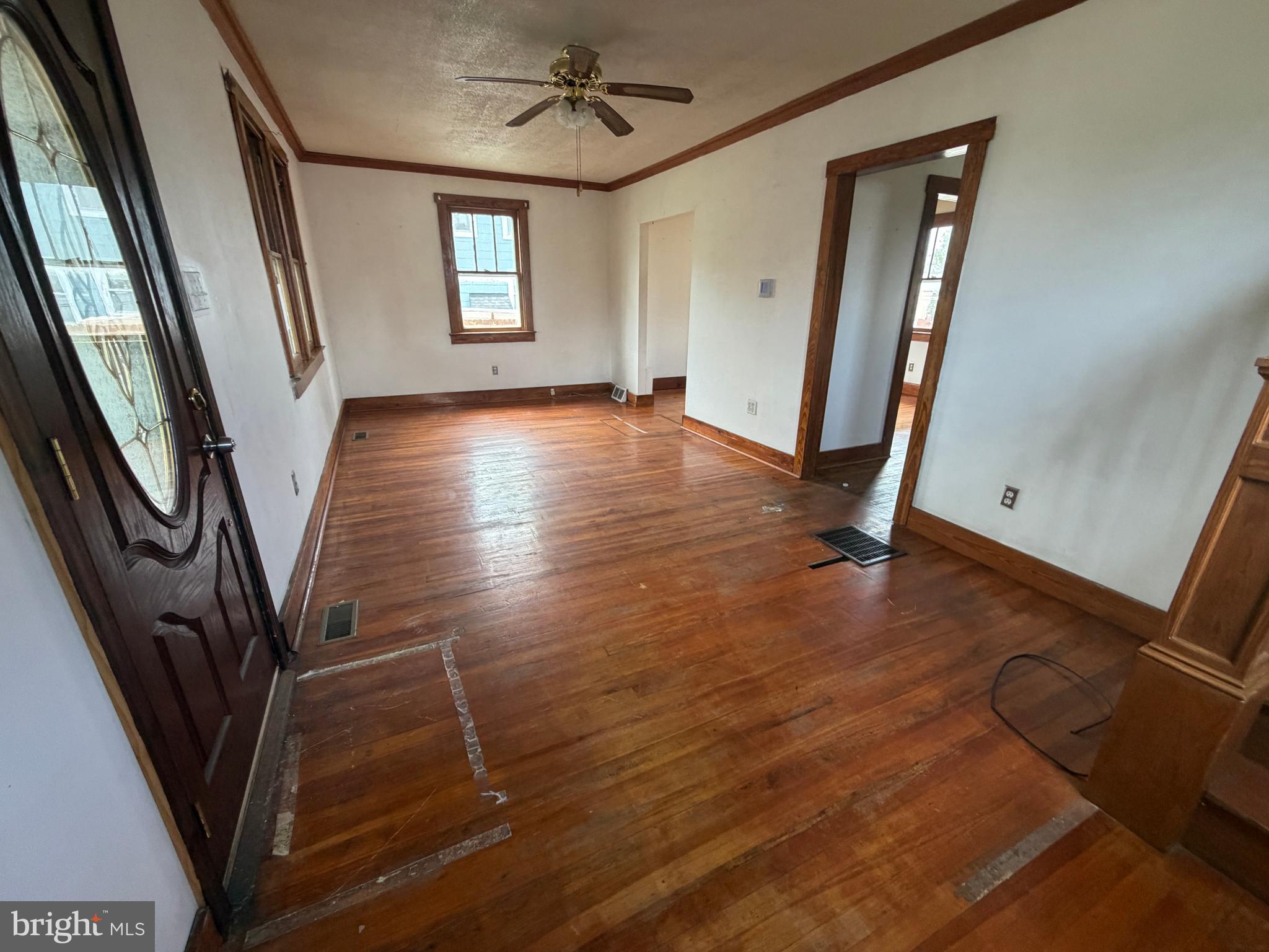636 Holy Cross Road Baltimore, MD 21225 - Photo 8 of 10