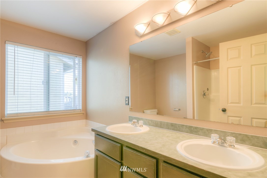 8312 49th Loop Southeast Olympia, WA 98513 - Photo 24 of 31 Gallery Image 24
