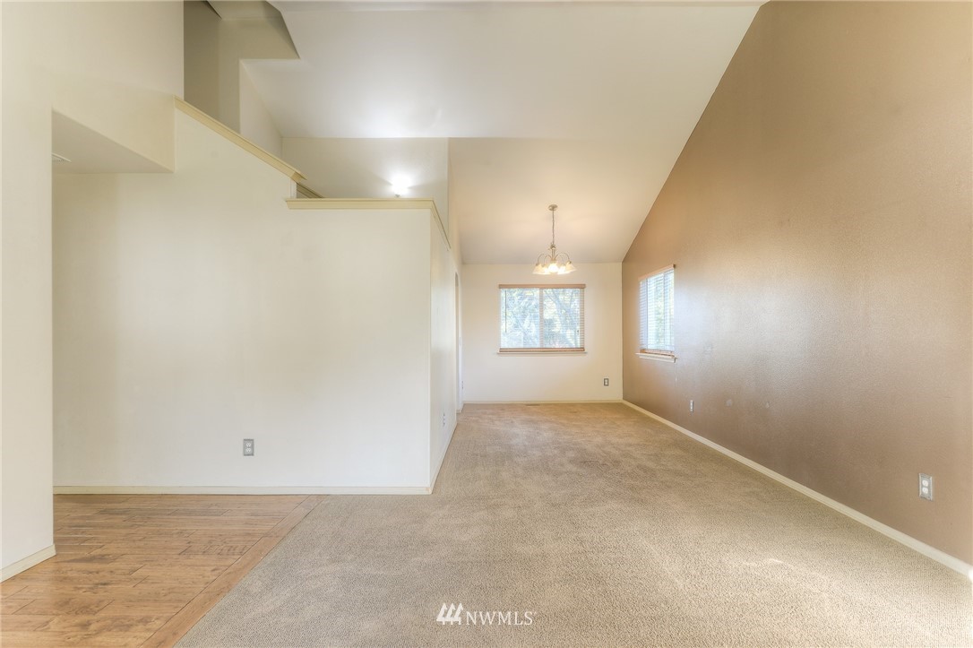 8312 49th Loop Southeast Olympia, WA 98513 - Photo 4 of 31 Gallery Image 4