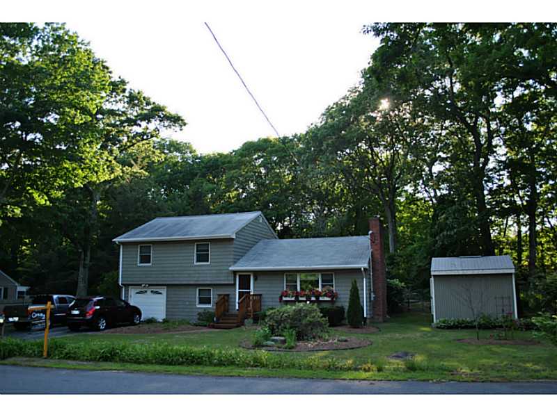 15 Angell Road Lincoln, RI 02865 - Photo 2 of 25 Exterior Front.