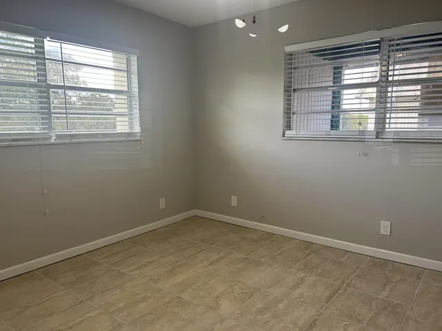 $2,000 | 10693 North Military Trail, Unit 18, Palm Beach Gardens, FL 33410