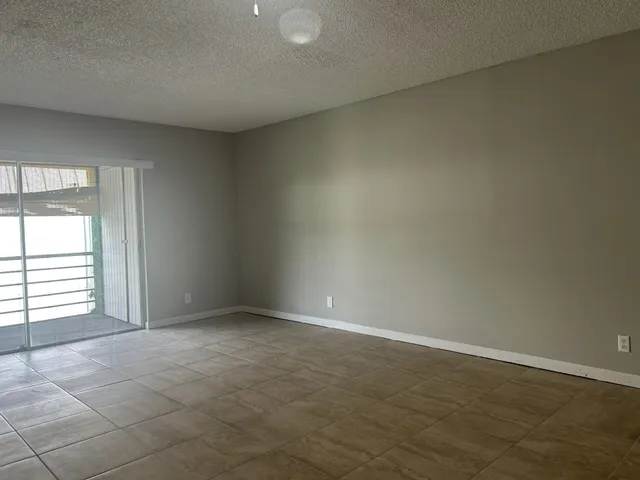 $2,000 | 10693 North Military Trail, Unit 18, Palm Beach Gardens, FL 33410