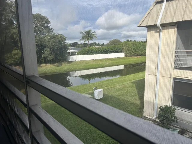 $2,000 | 10693 North Military Trail, Unit 18, Palm Beach Gardens, FL 33410