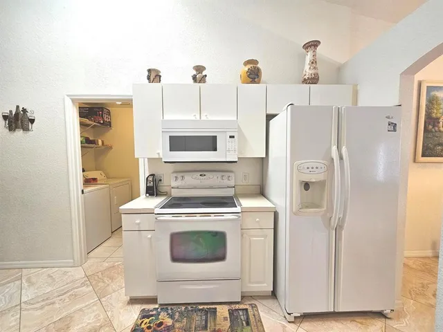 $3,200 | 6161 Coliseum Boulevard, Port Charlotte, FL 33981