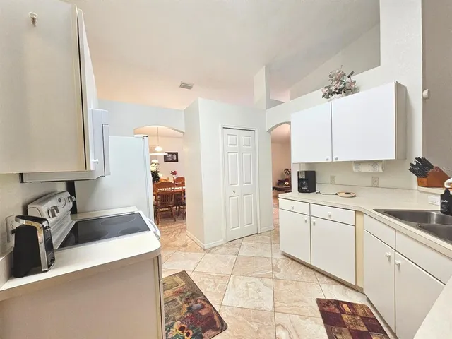 $3,200 | 6161 Coliseum Boulevard, Port Charlotte, FL 33981