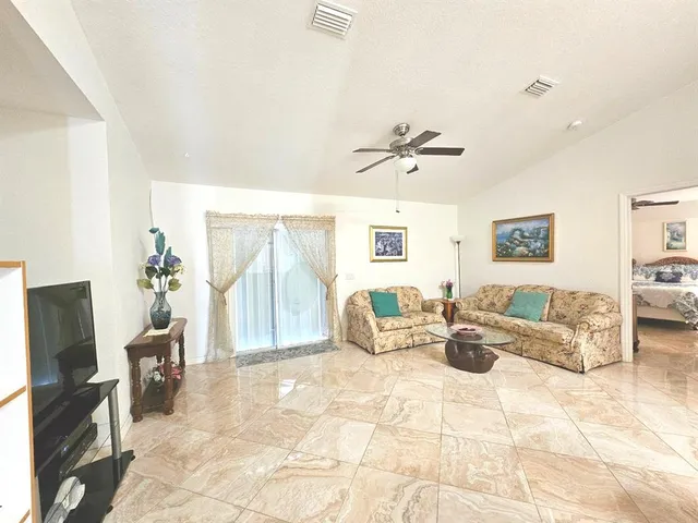 $3,200 | 6161 Coliseum Boulevard, Port Charlotte, FL 33981